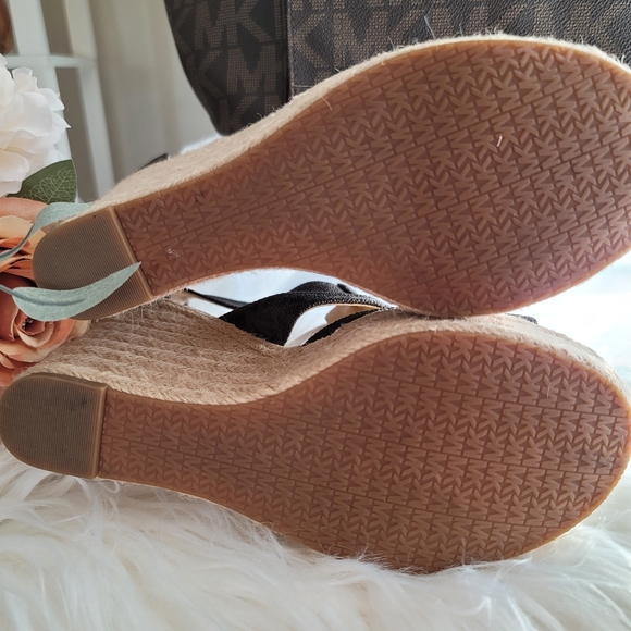 Michael Kors sandal - Picture 9 of 10